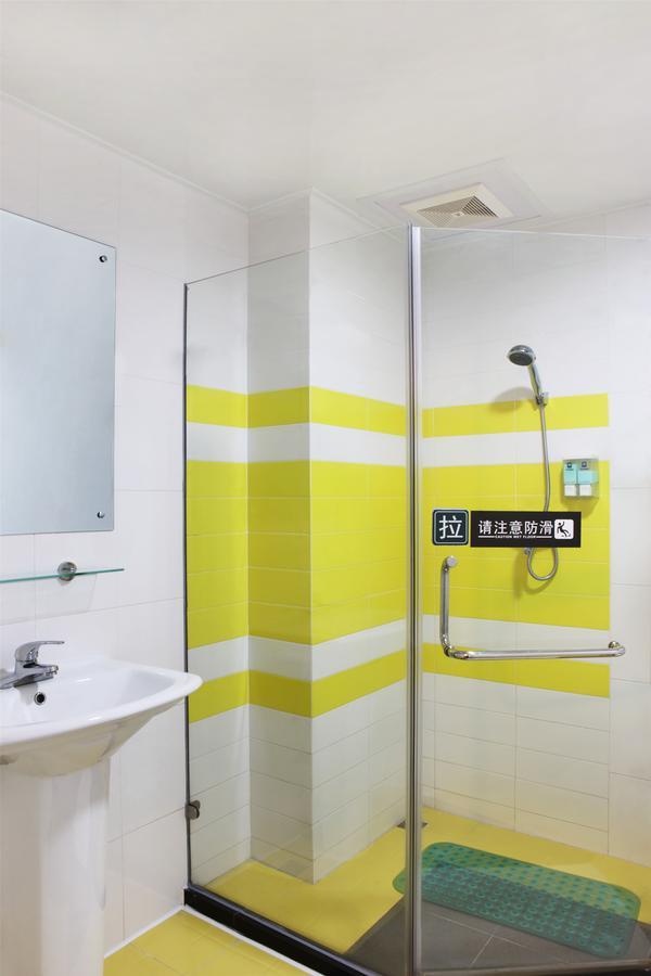 7Days Inn Hangzhou Wulin Square Airport Shuttle Station Exterior photo